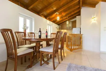 Apartments Bogic Kastela Croatia