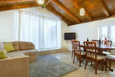 Apartments Bogic Kastela