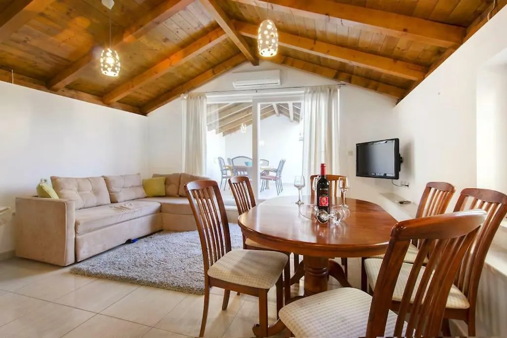 Apartments Bogic Kastela